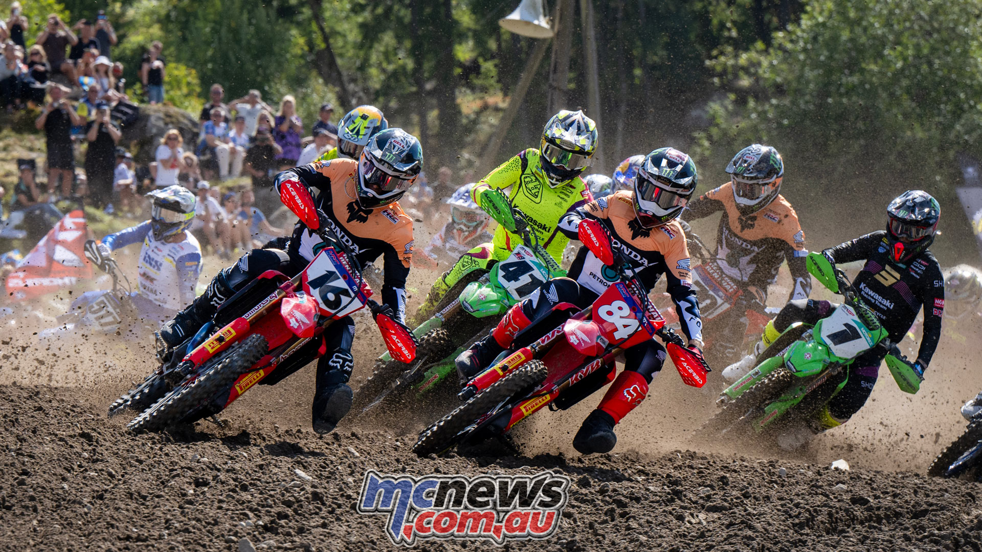 MXGPスウェーデン、ヘルリングスが完全優勝で11連勝。MX2はコーネンが復活V